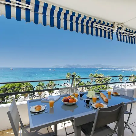 Palais Des Iles Yourhosthelper Cannes
