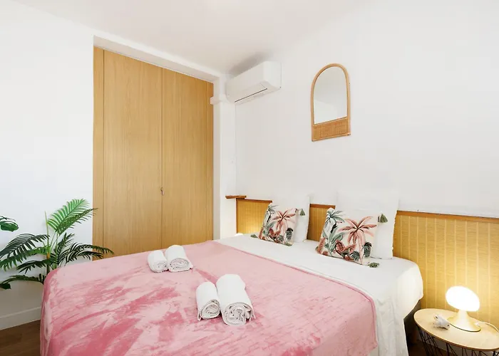 Palais Des Iles Yourhosthelper